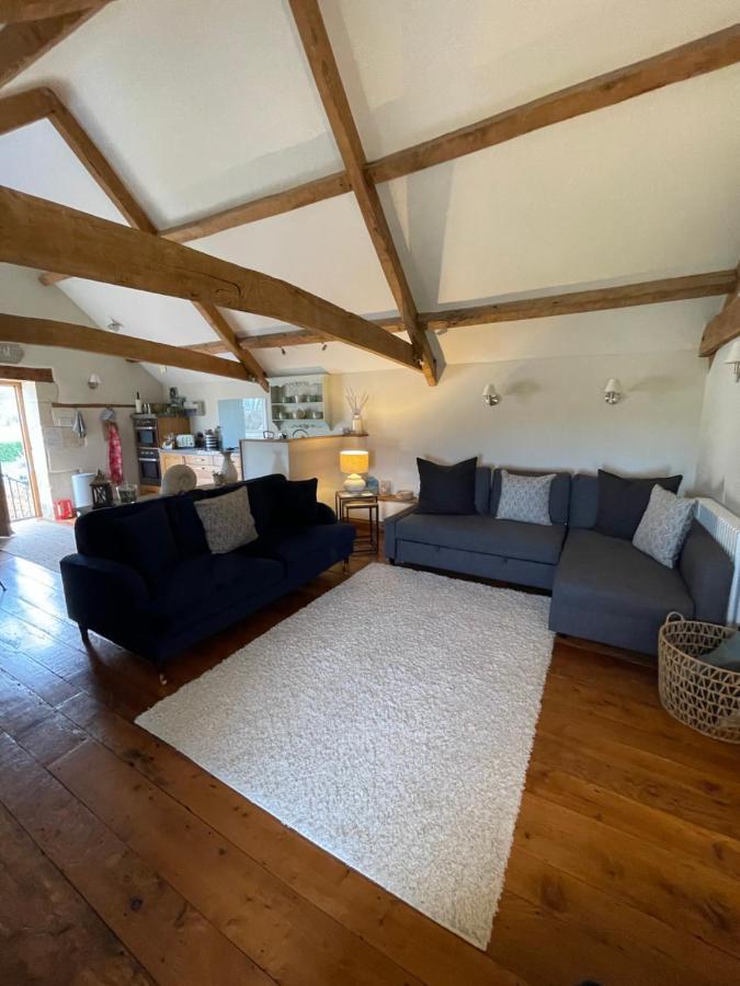 The Cider Barn - Spacious First Floor Apartment Set Within Barn Conversion Cheltenham Kültér fotó